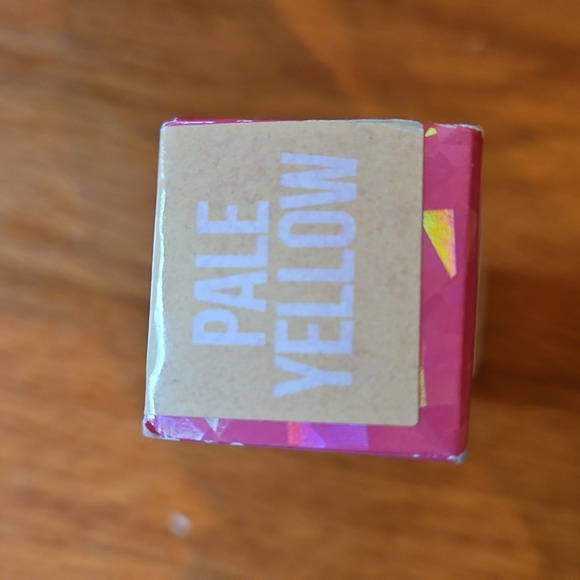 Jeffree Star Magic Star Concealer, Pale Yellow, New In Box - Picture 2 of 2